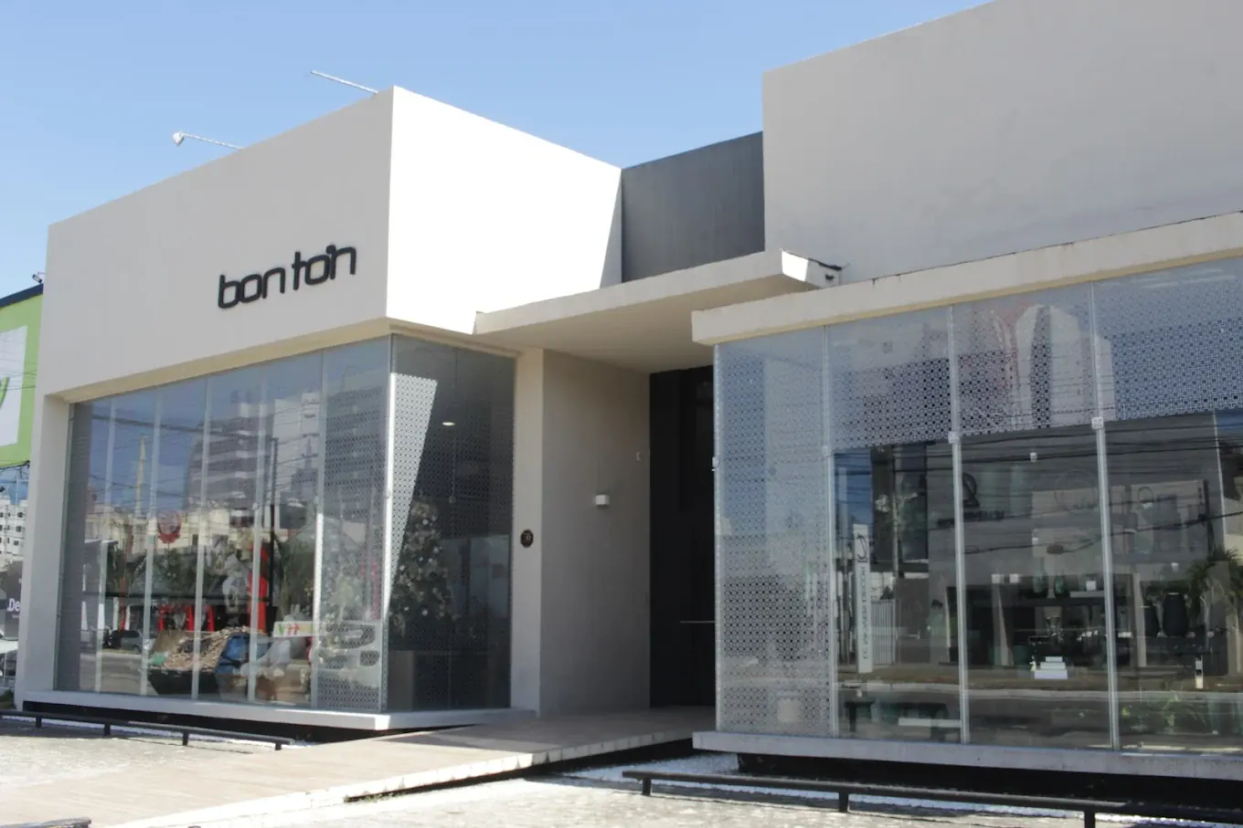 Fachada da loja Bon Ton Décor em Maceió